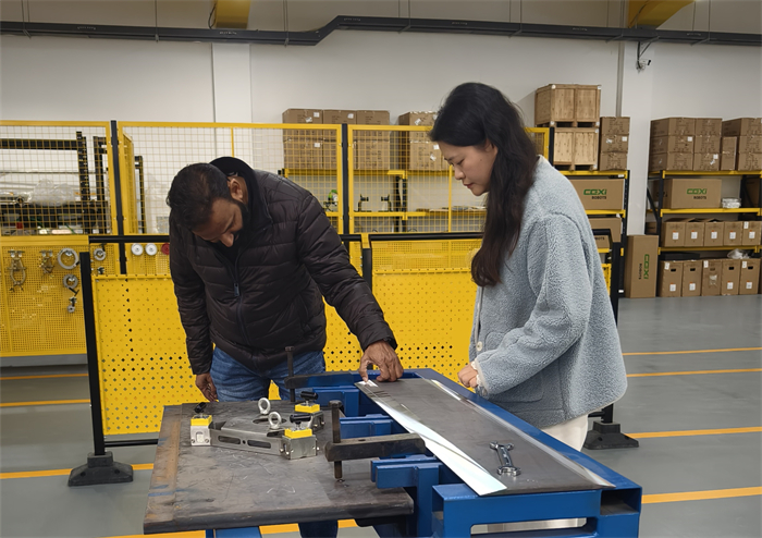 신규 고객 방문: 인도 고객